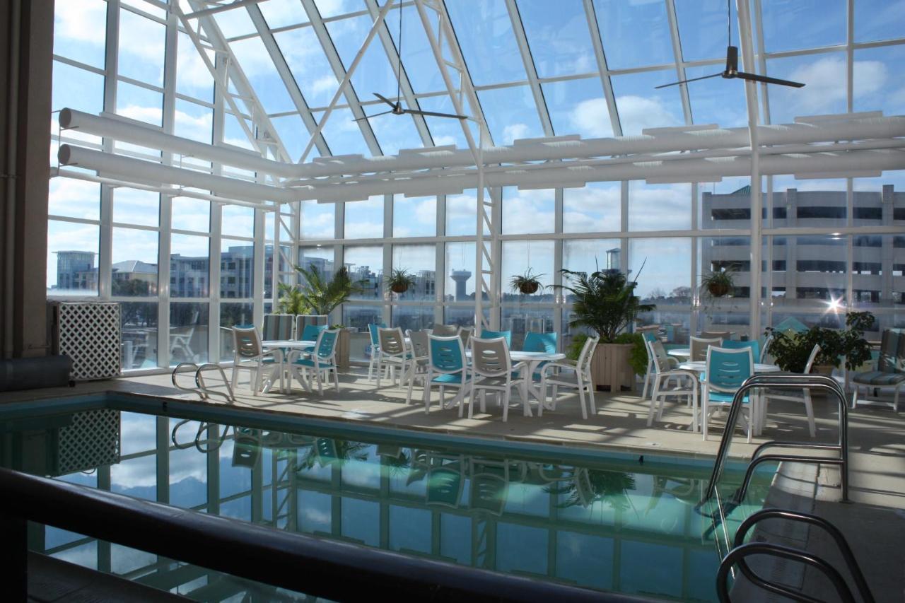Four Sails Resort Virginia Beach Bagian luar foto