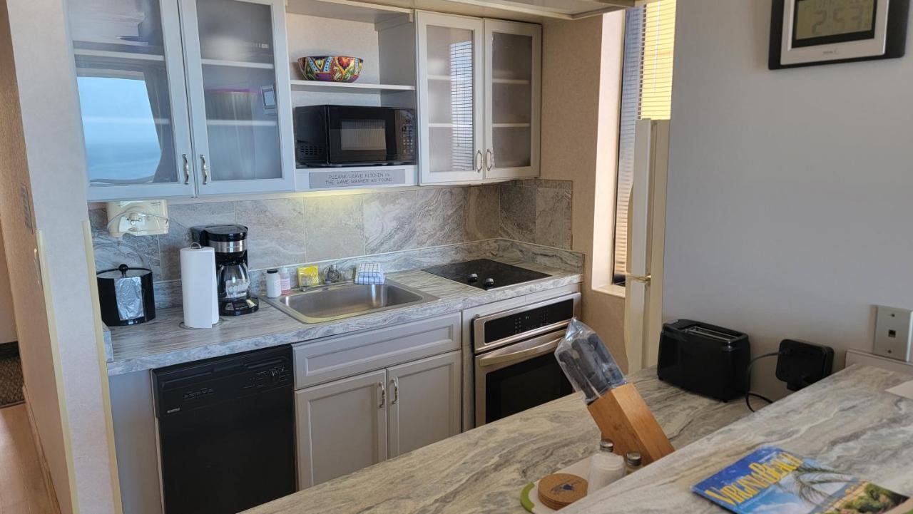 Four Sails Resort Virginia Beach Bagian luar foto